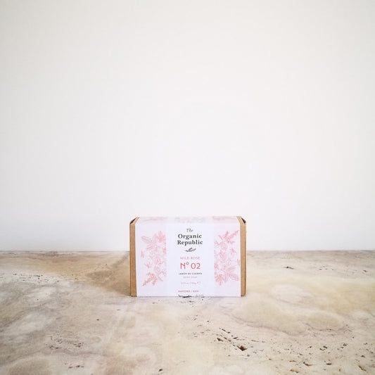 Savon surgras corps, mains et visage Wild Rose. Rose et patchouli.